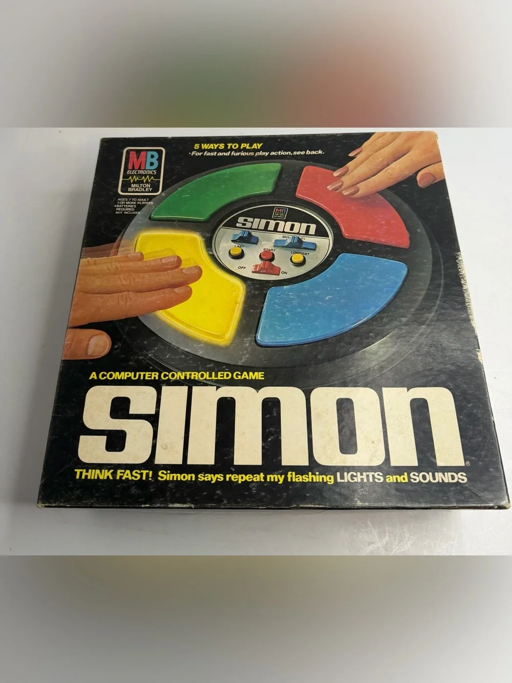 Milton Bradley SIMON Electronic Game - Complete In Box, Tested & Works! 1978